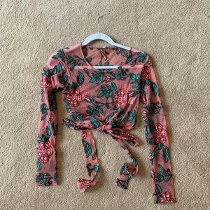 FL&L SHEER TIE FRONT CROP TOP